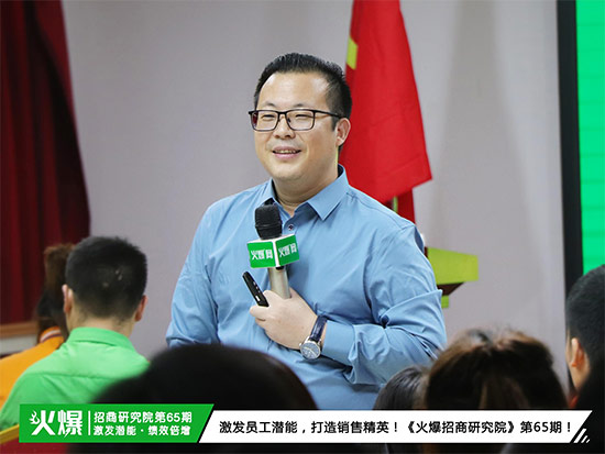 ���l(f��)��(n��i)����������Խ���ң�����ͨ����Ӣ�F(tu��n)�(du��)��Ӗ(x��n)�I(y��ng)����������F(tu��n)�(du��)��