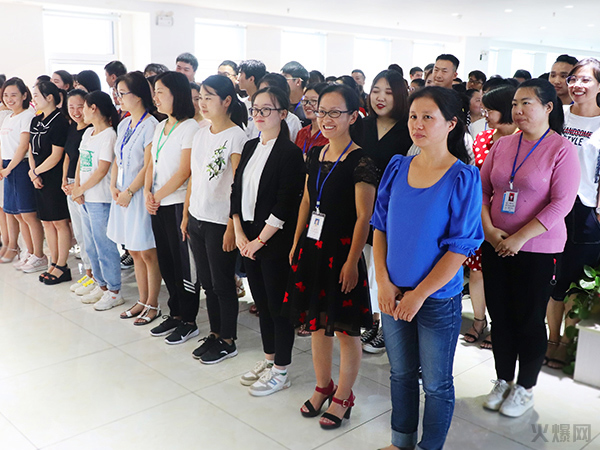 �c��ͬ�У��pϲ�R�T���𱬾W(w��ng)�l(f��)������YƷ��������Ո(q��ng)200���T�����Ӱ��