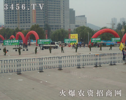 �˷���ǰ�����y��������ǰ