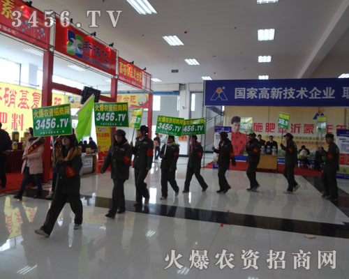 �𱬾W�ɞ龫���еĵ䷶