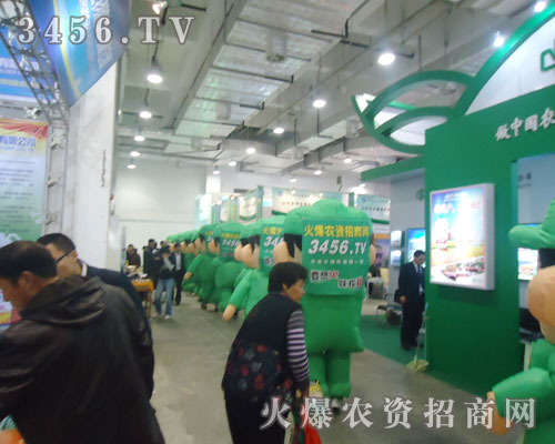 ��ͨ��ģ�������ͪ�(d��)��(sh��)һ��������עĿ