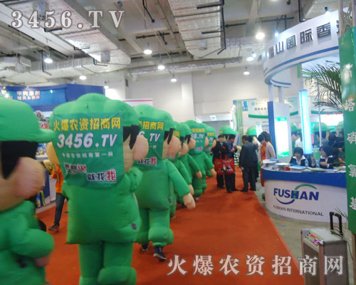 ��ͨ��ģ�����������W������(g��)ֲ����(hu��)