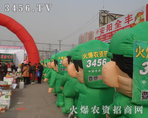 ���f�r(n��ng)�Y���ϣ��𱬾Gɫ܊�b������(zh��n)ʿ�A���P(gu��n)ע��