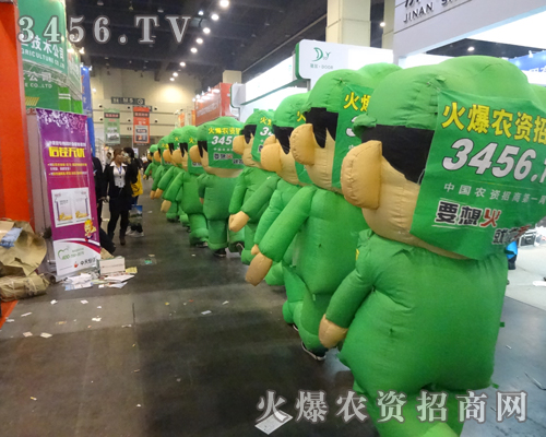 ��ģ���ުq��һƬ�Gɫ���L(f��ng)�����ʬF(xi��n)����������������ǰ