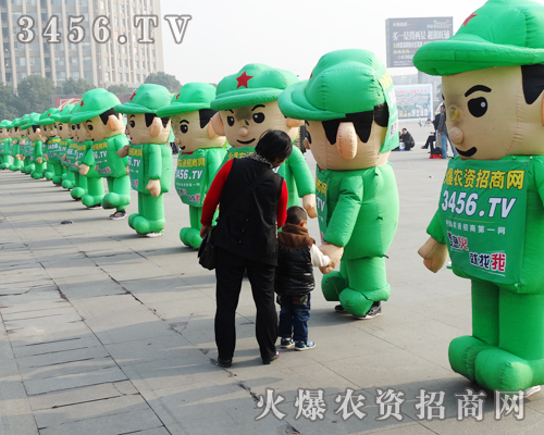 �ɐ۵����ނ���΢Ц���׏�(f��)�ʕ�(hu��)�h��ÿһ��(g��)������