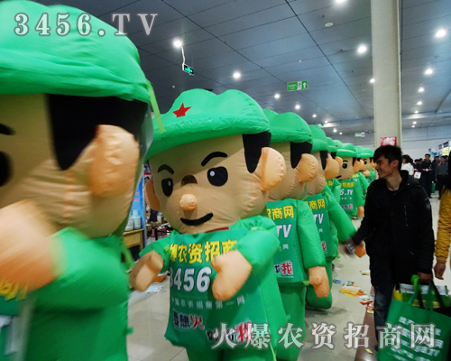 �ʝɕ�������ͨ��ģ�@ʾ���ഺ�����Ĳ������C