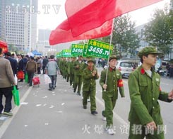 �𱬈F(tu��n)�(du��)һֱ��Ŭ��