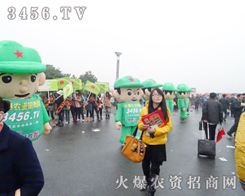 �𱬿ɐ۵����ނ��oչ���F(xi��n)��������һƬ�Gɫ��Ȼ�ľ���