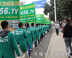 ������Ⱥ�F(tu��n)�Y(ji��)һ�ĵđ�(zh��n)ʿ�����ց���